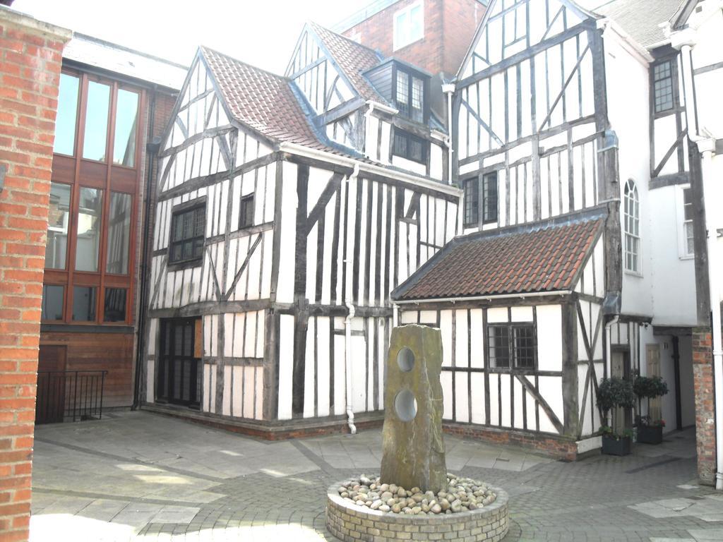 11 Talbot Court Apartman York Szoba fotó